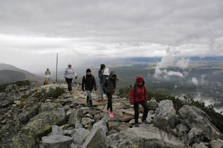 Dobrovoľníci vyčistili Tatry od odpadkov