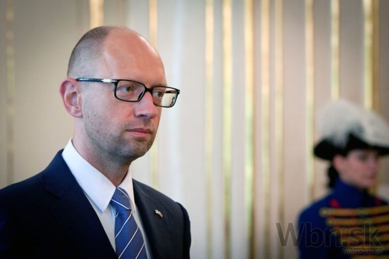 Jaceňuk prišiel na Slovensko, stretol sa s Ficom a Kiskom