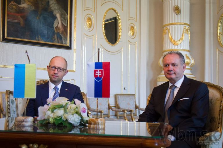Jaceňuk prišiel na Slovensko, stretol sa s Ficom a Kiskom