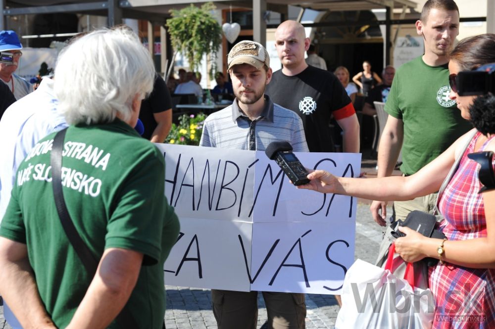Kotlebovci protestovali proti príchodu migrantov