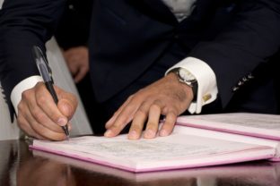 Dohoda, podpis, zmluva