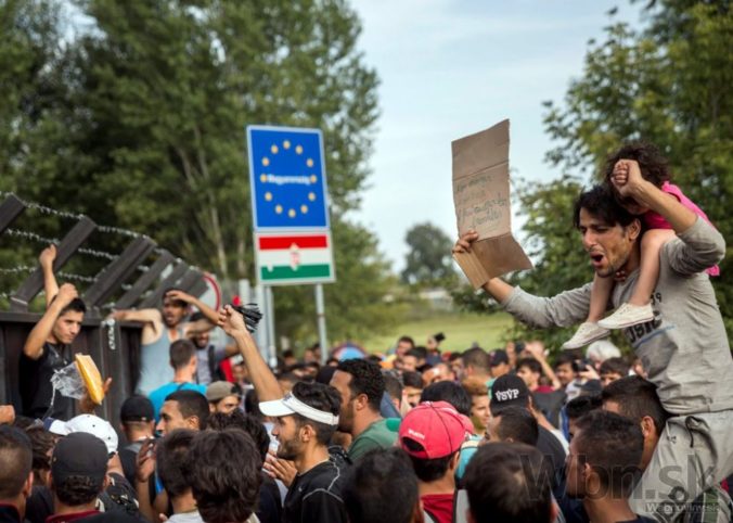 Migranti v Srbsku po uzavretí hraníc s Maďarskom smerujú do Chorvátska