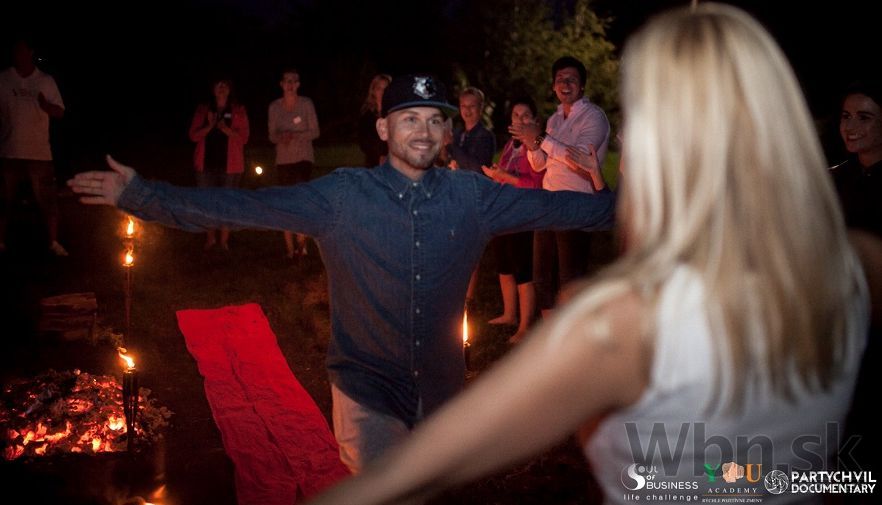 Seminár FIREWALKING