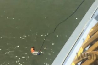 Žena skočila z mosta, bungee jumping sa jej nevyplatil