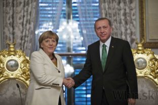 Erdogan a Merkelová prebrali spoločný postup proti terorizmu