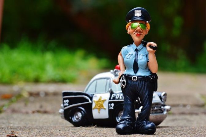 Polícia