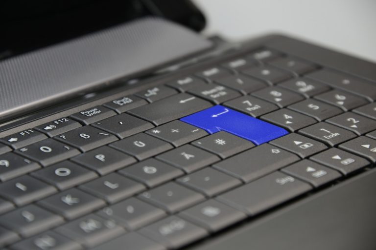 Keyboard 453795_1920.jpg