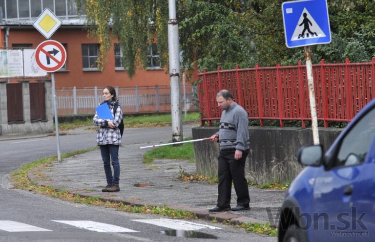 Slováci si pripomínajú Deň bielej palice