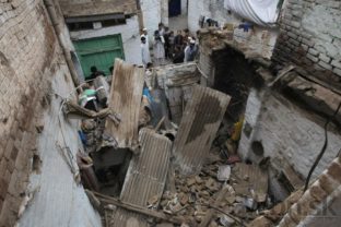 Zemetrasenie v Afganistane: 180 mŕtvych, stovky zranených
