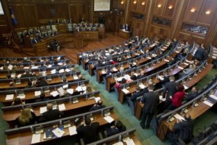 Kosovský parlament ratifikoval Stabilizačnú a asociačnú dohodu s EÚ