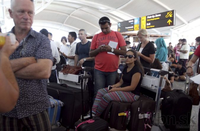Letisko na Bali do štvrtka uzatvorili; dôvodom je sopečný popol
