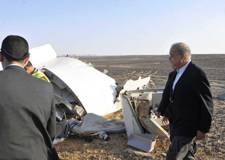 Pád ruského lietadla nad Egyptom neprežil nikto z 224 ľudí