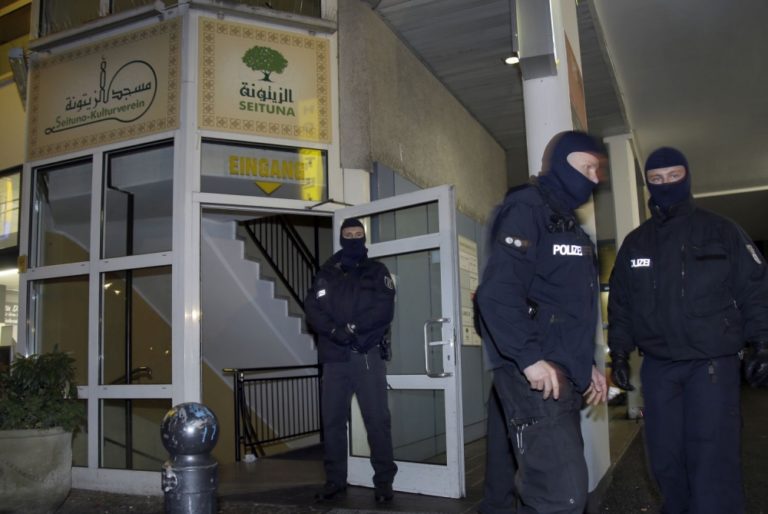 Polícia