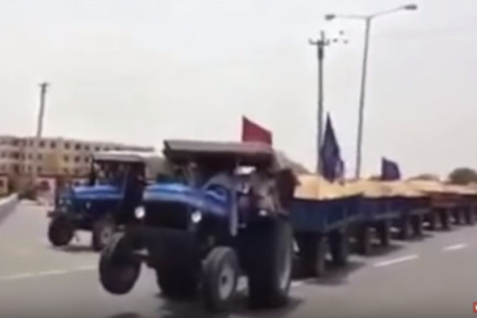 Traktoristi v akcii.png