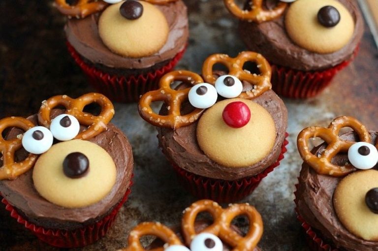 Upečte si na sviatky veselé Vianočné cupcakes