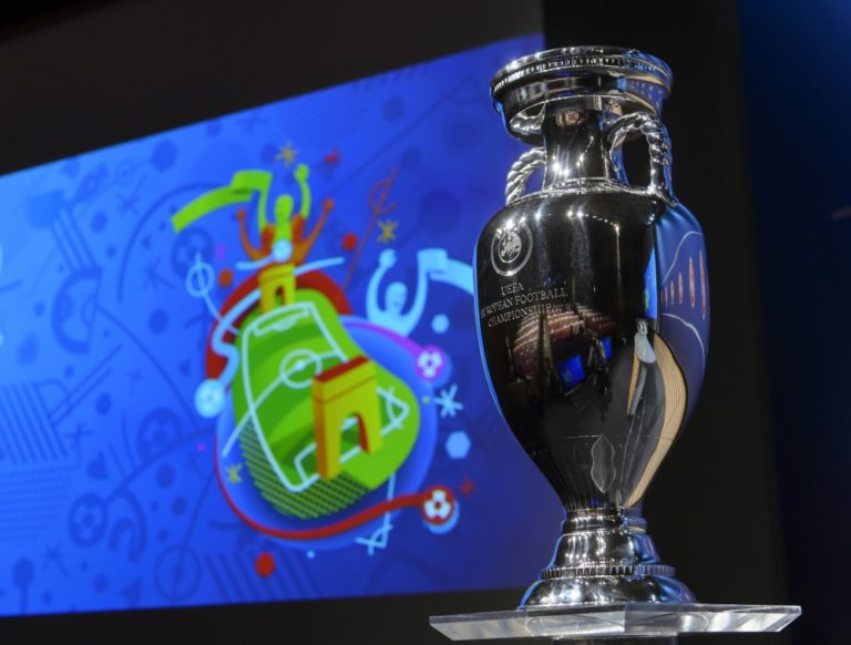 EURO 2016 trofej