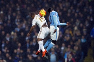 Manchester City zdolal Swansea a je na čele Premier League