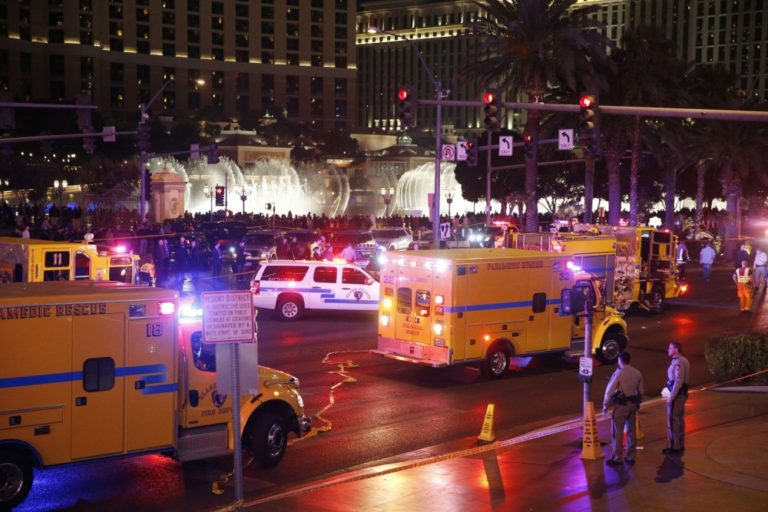 Pri dejisku Miss Universe v Las Vegas vrazilo auto do davu