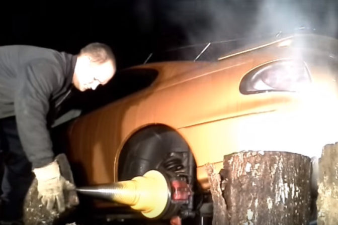 Stiepanie dreva s autom.png