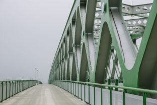 Zrekonštruovaný Starý most v Bratislave