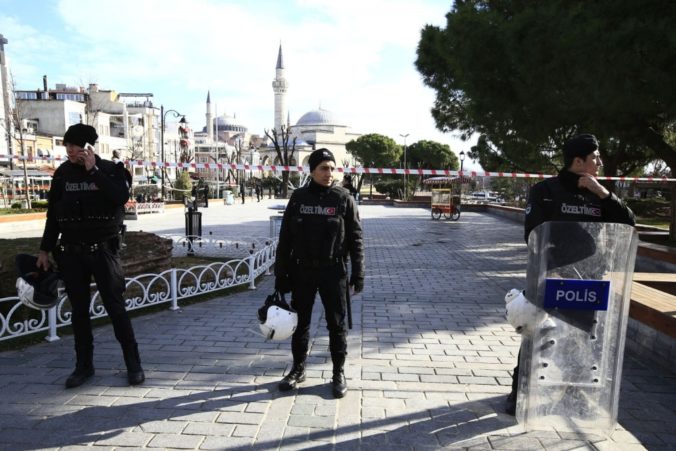 Centrom Istanbulu otriasol výbuch, na mieste sú mŕtvi