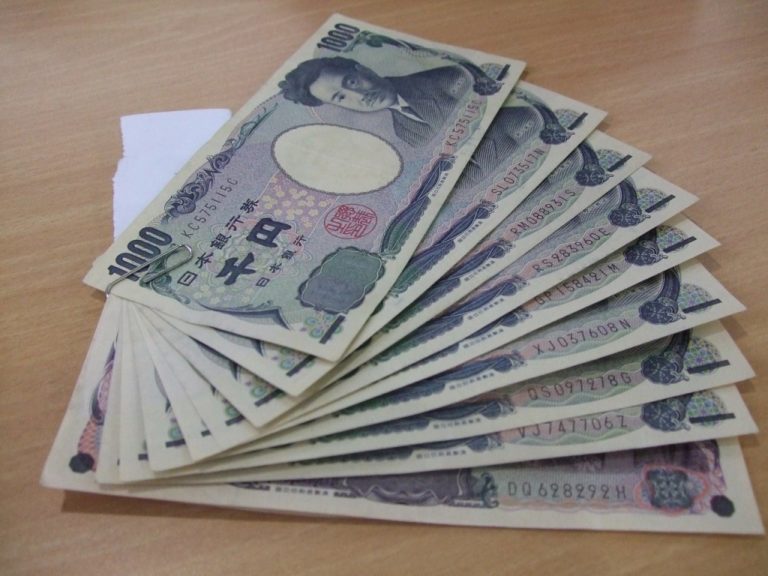 Japonsko, peniaze, jen, bankovky