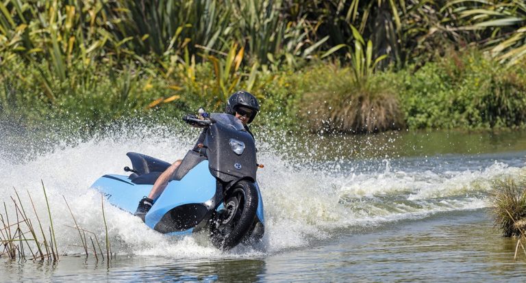 vodný skúter, motorka