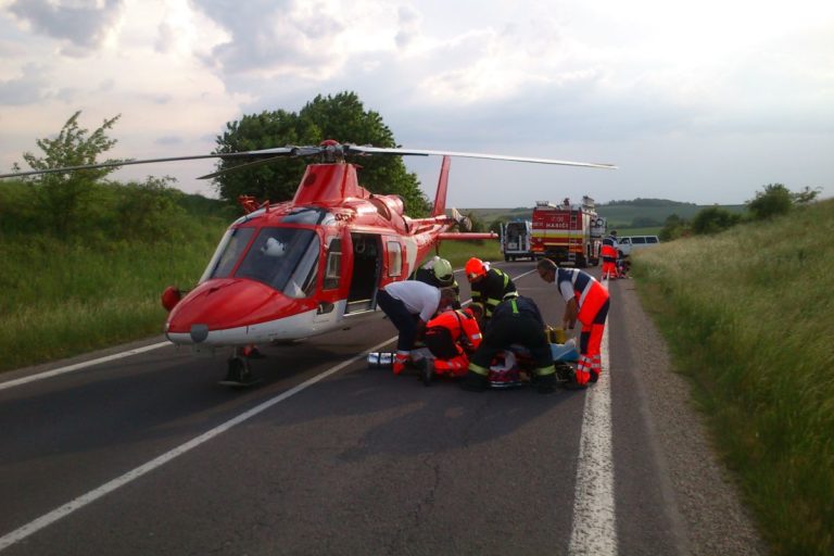 Zachranari_vrt_nehoda.jpg