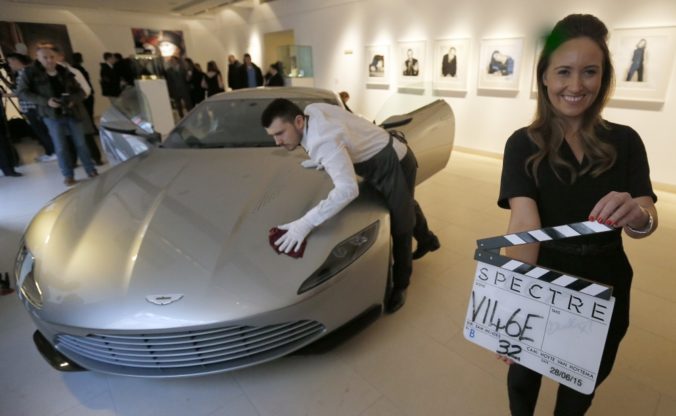 Aston Martin zo Spectre vydražili za 2,4 milióna libier