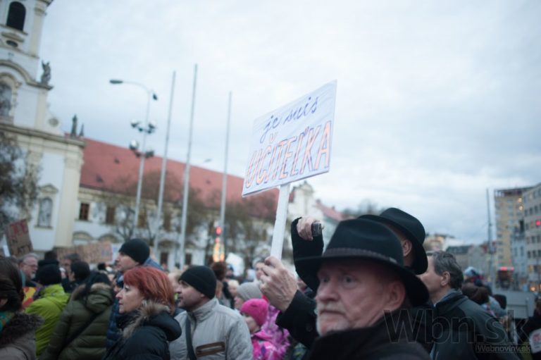 Pochod vďaky rodičov a priateľov škôl