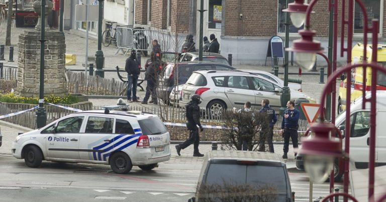 Policajná operácia v Bruseli pokračuje