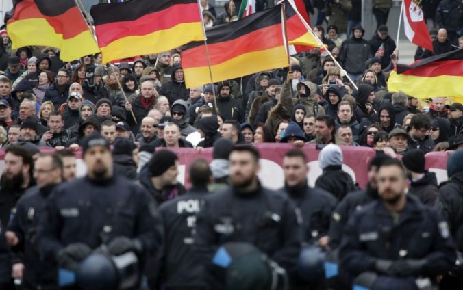 V Berlíne pochodovalo 3000 pravicových extrémistov