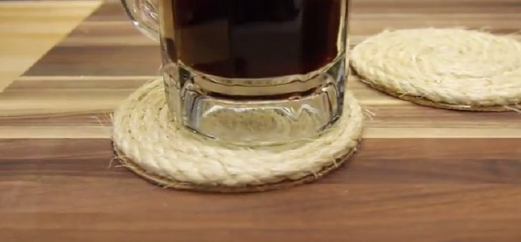 Video: Vyrob si parádne a praktické "podpivníky"