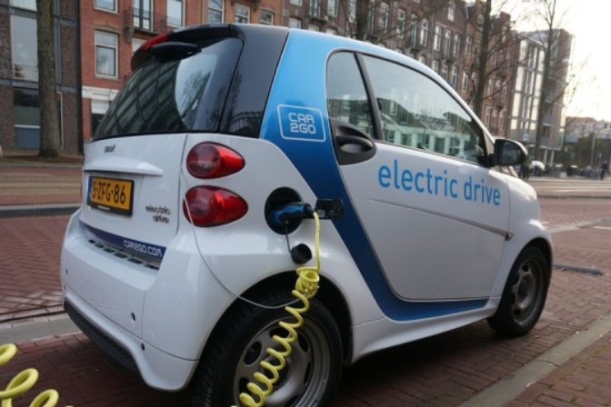 Auto na elektricky pohon