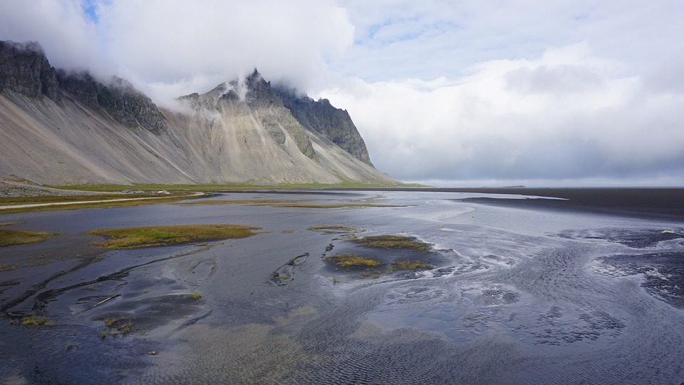 Beach 913952_960_720.jpg