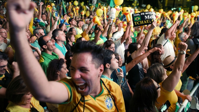 Brazílski poslanci schválili odvolanie prezidentky Rousseffo
