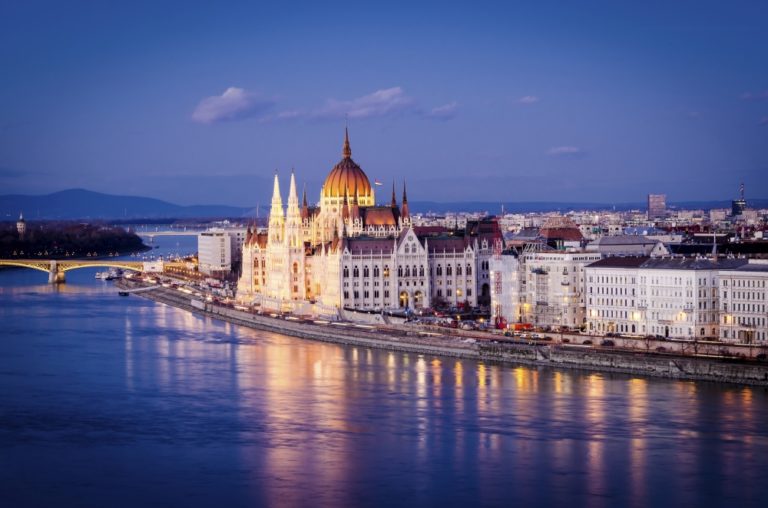 Budapešť