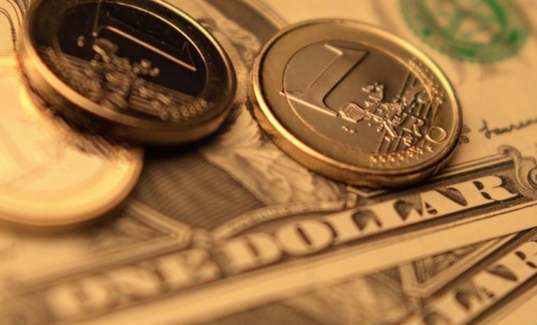 Dolár, euro