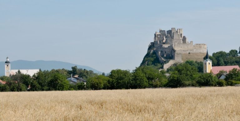 Hrad Beckov