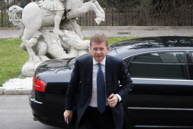 Minister hospodárstva Peter Žiga MH