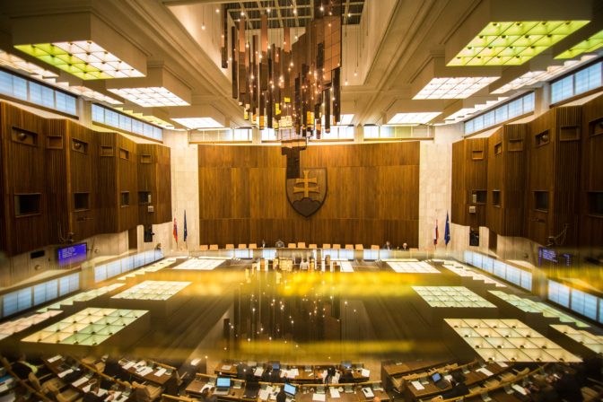 Národná rada SR NR