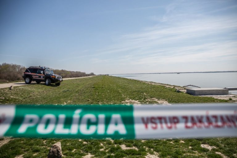 Polícia