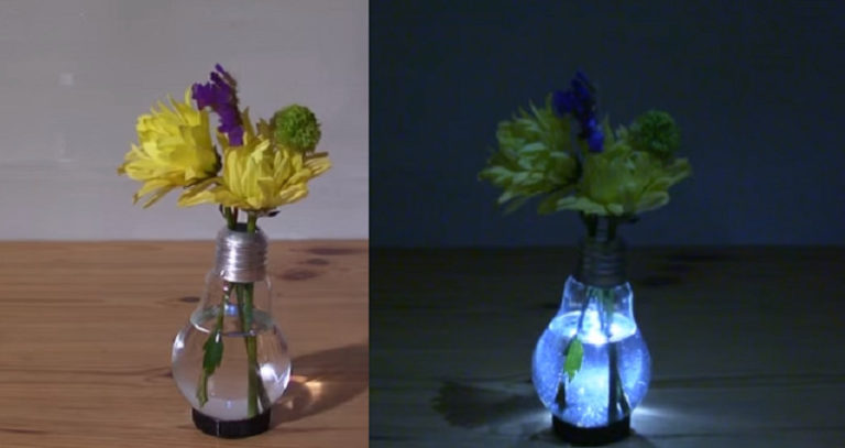 Video: Svietiaca váza vyrobená to starej žiarovky