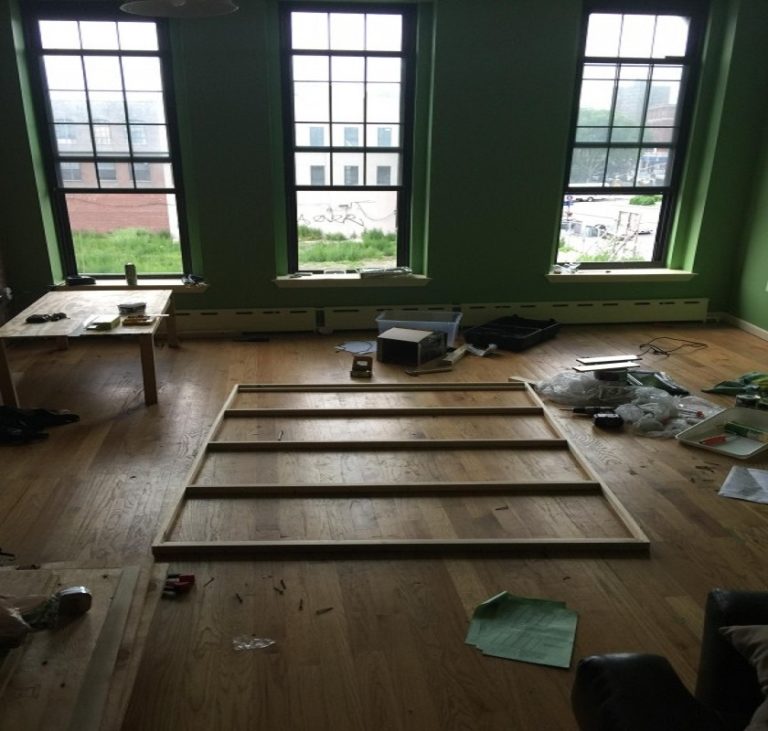 Neuveríte, ako si muž zariadil len jednoizbový byt