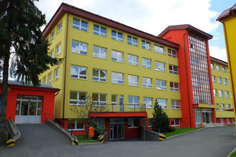 Poprad_nemocnica.jpg