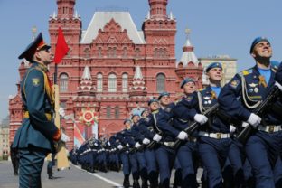 Rusko si Dňom víťazstva pripomína 71. výročie kapitulácie nacistického