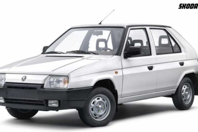 Skoda favorit 1.jpg