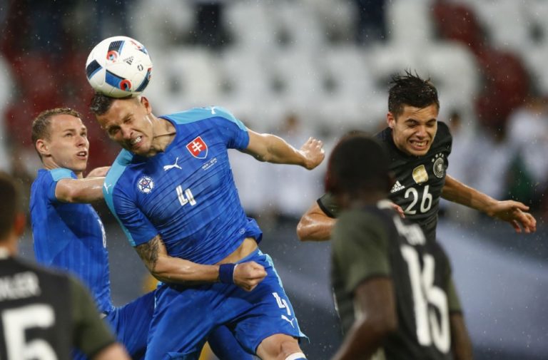 Slováci zaskočili majstrov sveta, v Augsburgu zdolali Nemcov