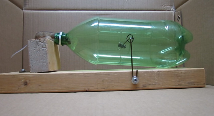 Video:Pozrite sa, akú geniálnu pascu na myši vyrobil chlapík