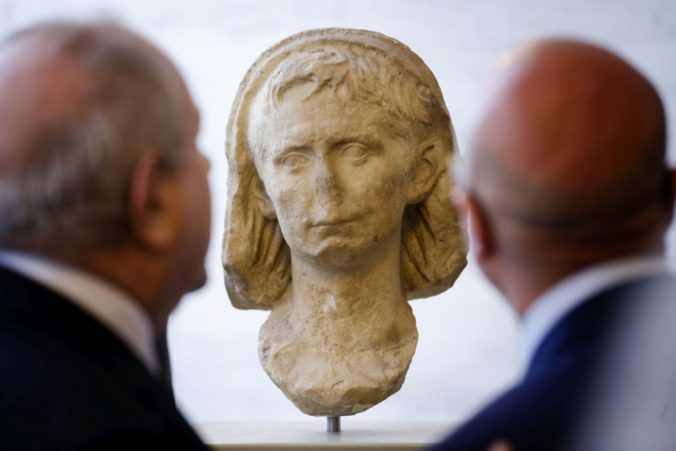 Do Talianska sa vrátila ukradnutá busta cisára Augusta